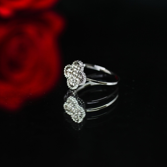 925 Gold Dipped Pave CZ White Topaz Statement Ring - Picture 4 of 8